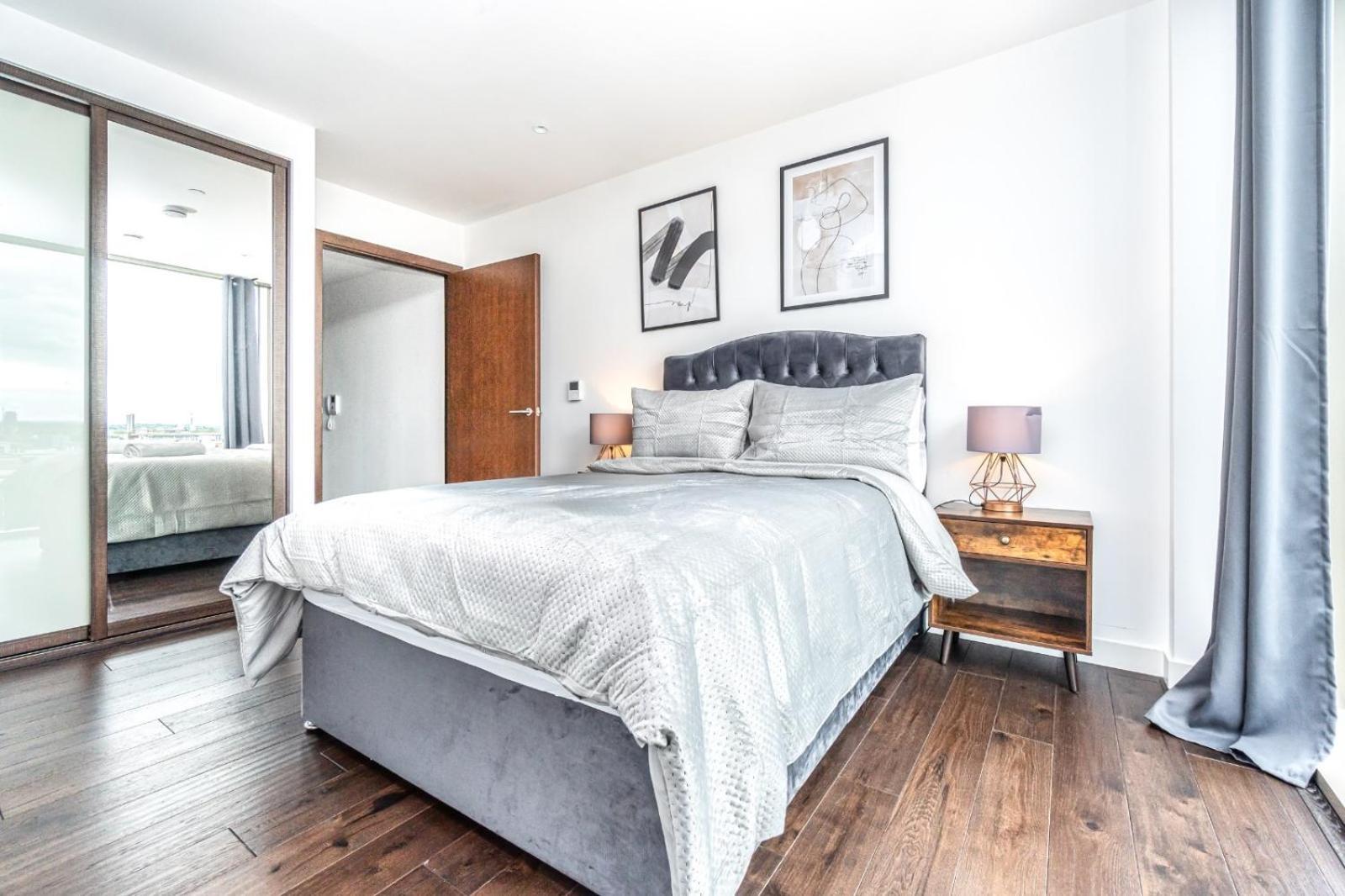 Luxury 2 Bedroom Apartment In Tower Hill Londres Extérieur photo